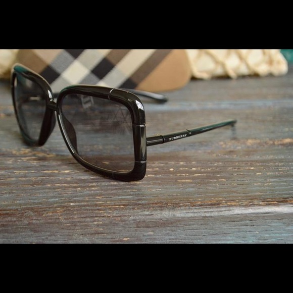 burberry tortoise glasses
